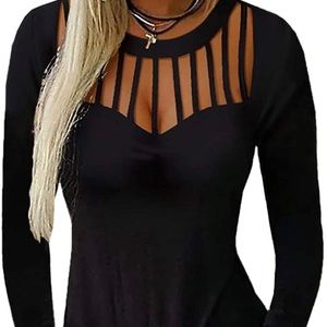 🦋 Sexy Top! Crewneck Hollow Out Black Long sleeve top! Super Cute 🥰